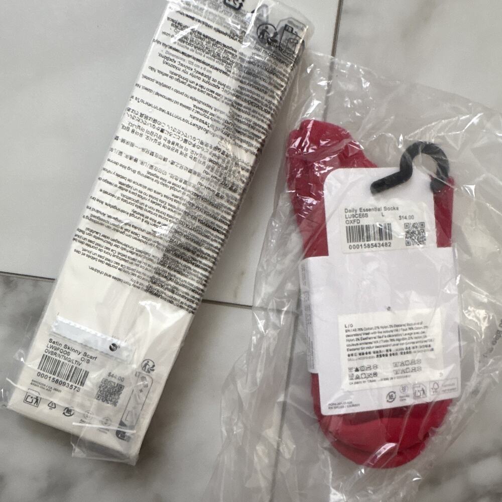 NEW Lululemon Accessories NWT Bulk Bundle Lot of 8 Items Belt Bag Socks - Picture 6 of 8